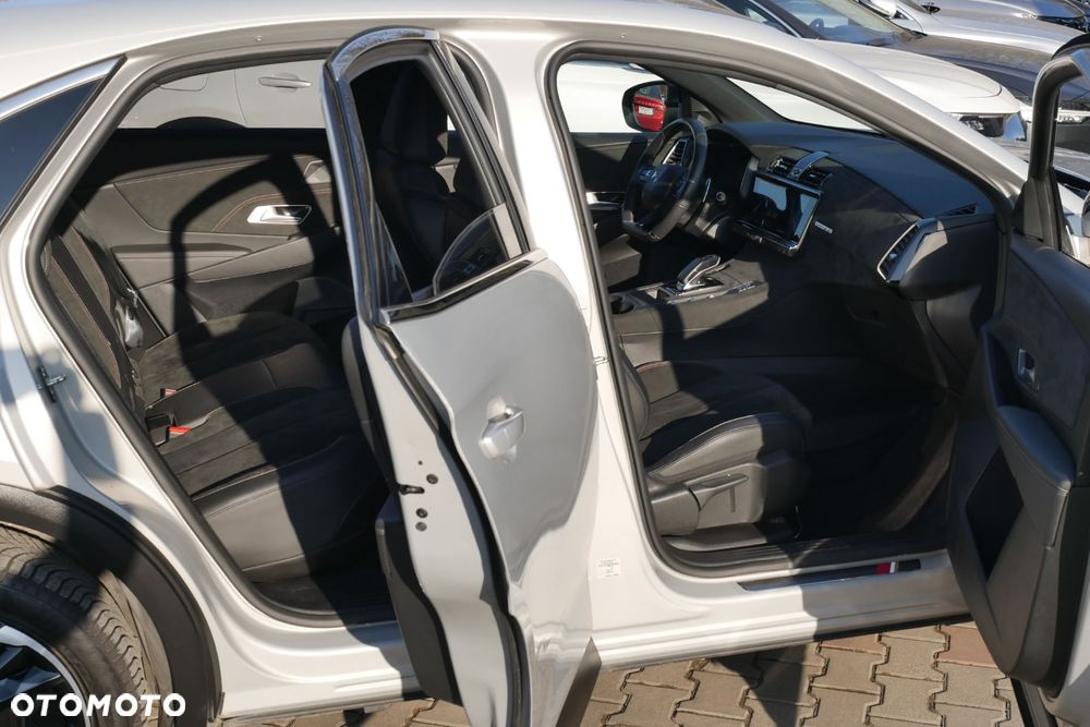 DS Automobiles DS 7 Crossback 1.6 E-Tense Performance Line + - 10