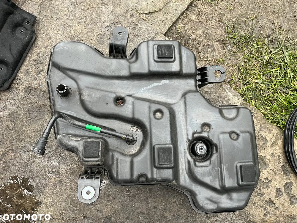 BMW G20 G21 ZBIORNIK POMPA ADBLUE 7454338