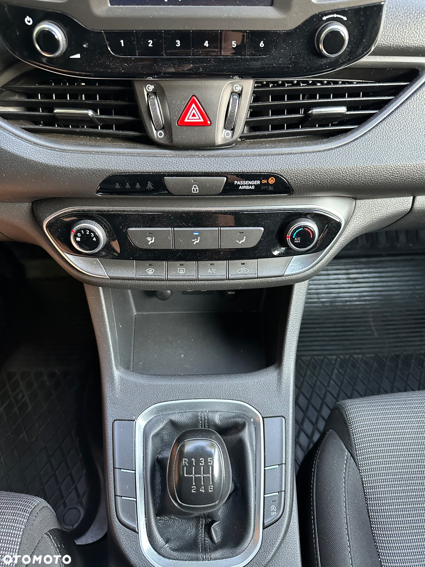 Hyundai i30 1.4 Comfort - 24