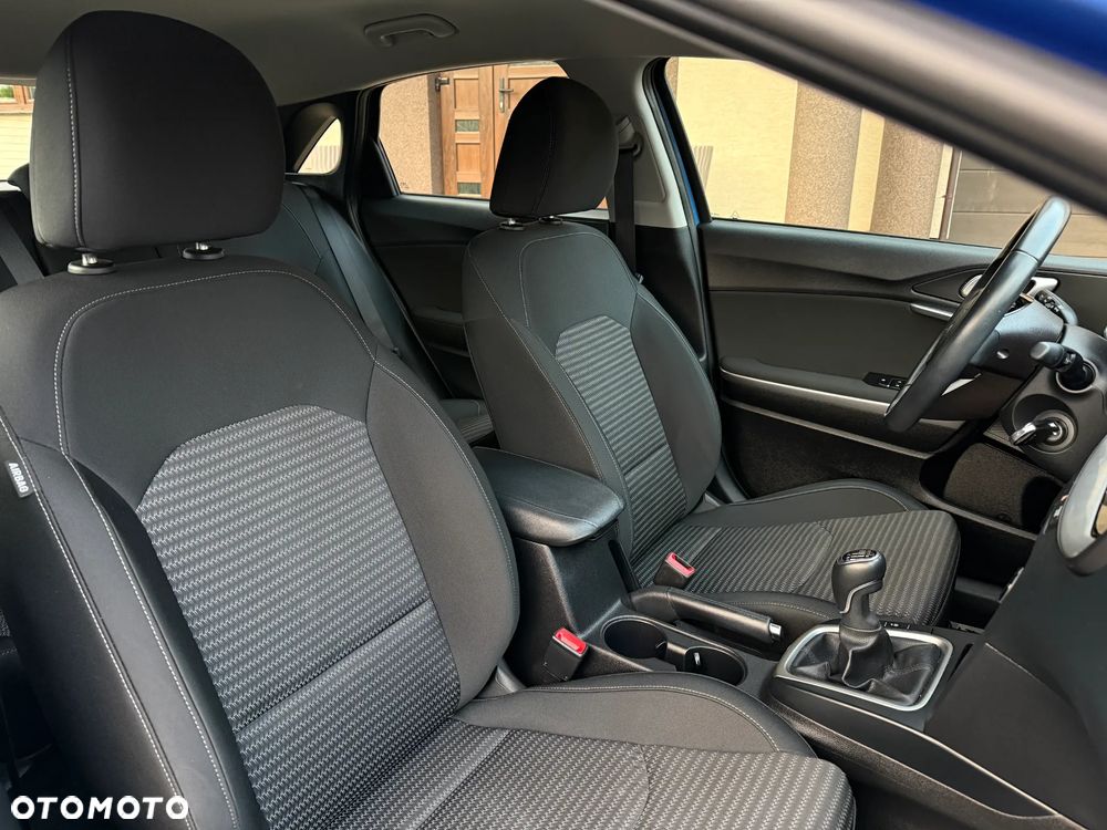 Kia Ceed 1.5 T-GDI M - 20