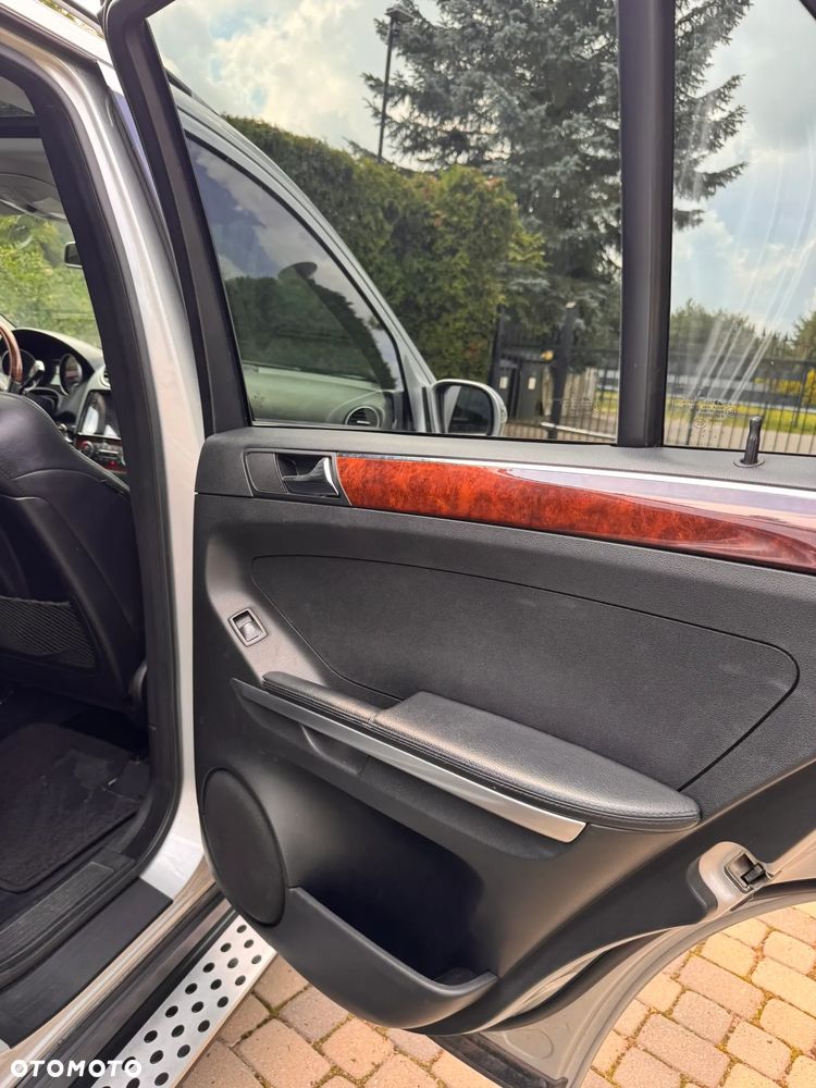 Mercedes-Benz ML 500 4-Matic - 23