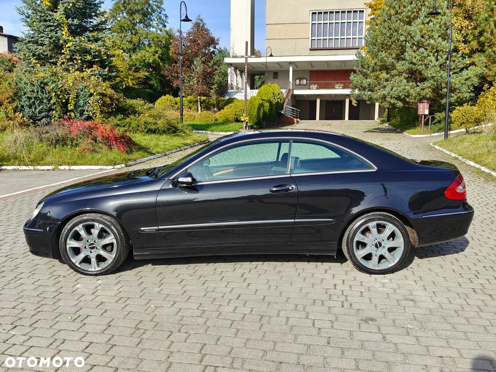 Mercedes-Benz CLK - 9