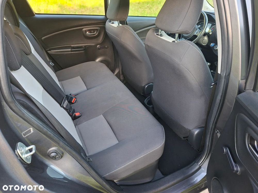 Toyota Yaris Hybrid 100 Active EU6 - 22