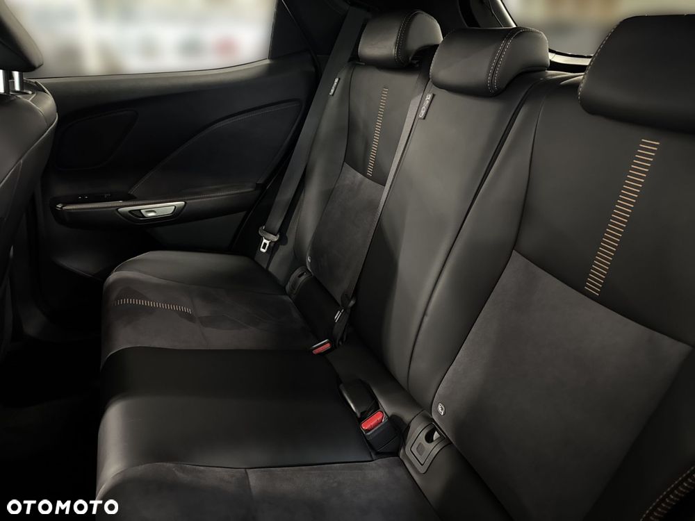 Lexus LBX 1.5 Hybrid Cool - 11
