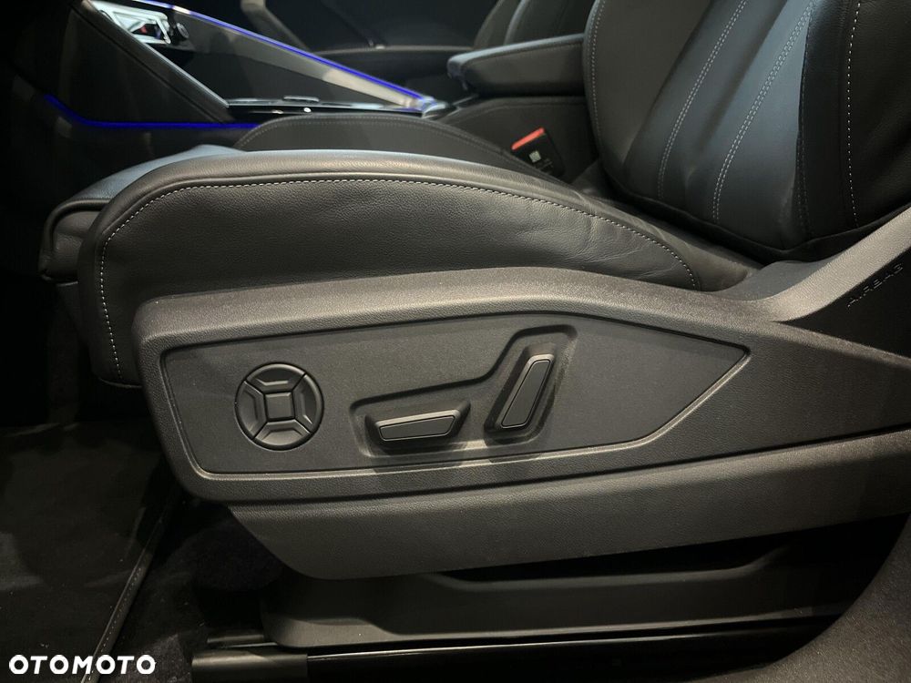 Audi Q5 Sportback - 28