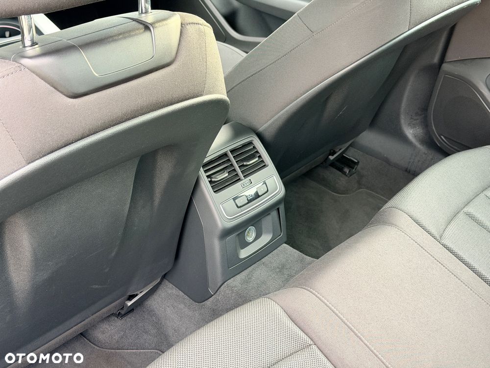 Audi A4 Limousine 35 TFSI S tronic - 17