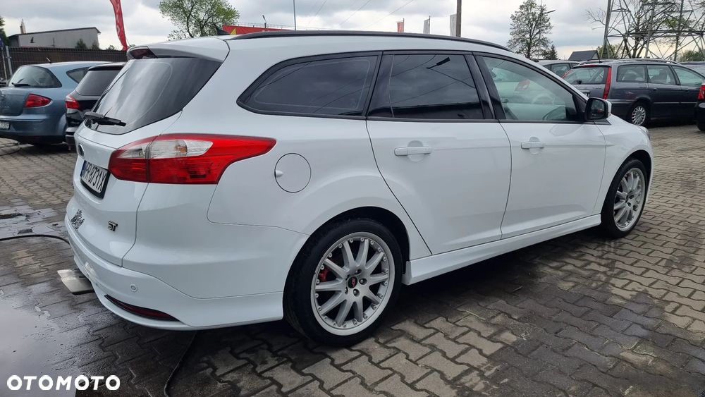 Ford Focus 1.0 EcoBoost Titanium - 5