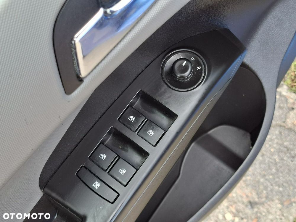 Chevrolet Aveo 1.6 LTZ S/S - 15