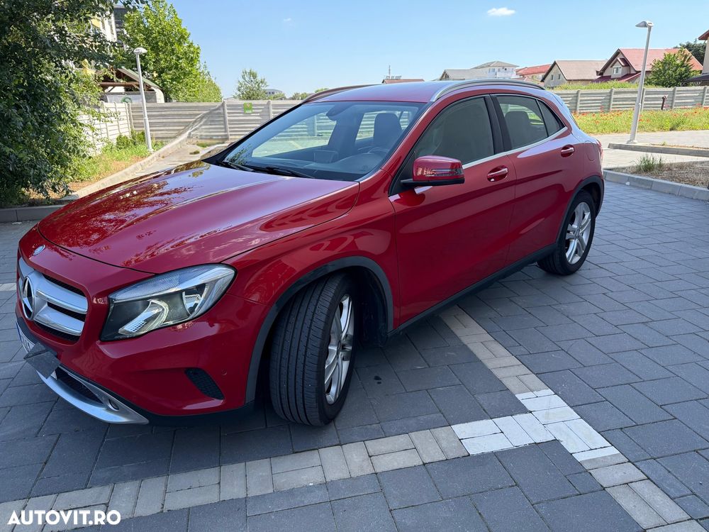 Mercedes-Benz GLA 250 4MATIC 7G-DCT - 17