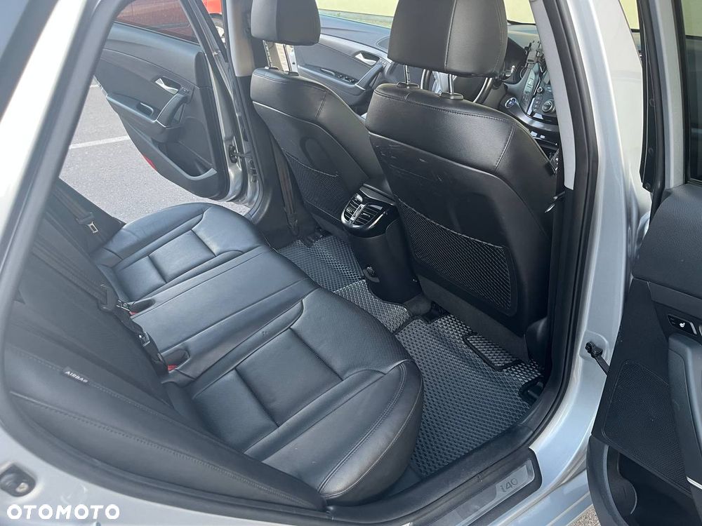 Hyundai i40 1.6 CRDi Premium DCT - 14