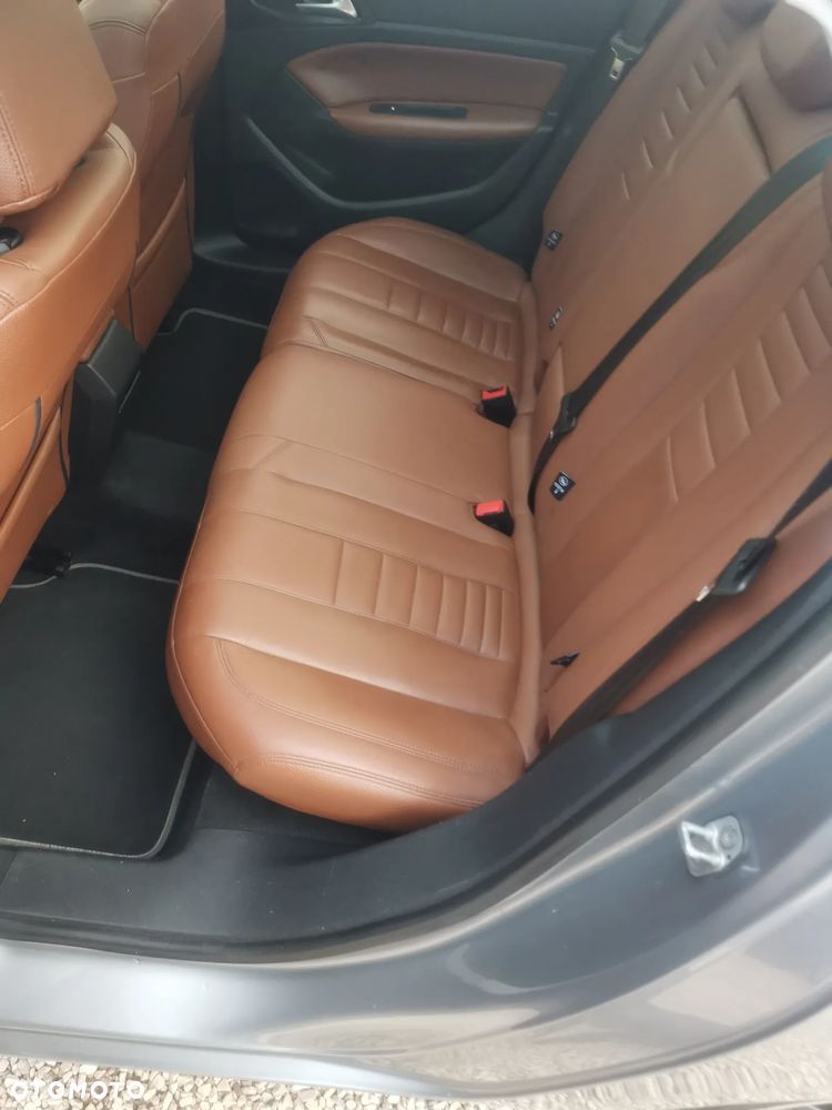 Peugeot 308 BlueHDi FAP 150 EAT6 Stop&Start GT-Line Edition - 6