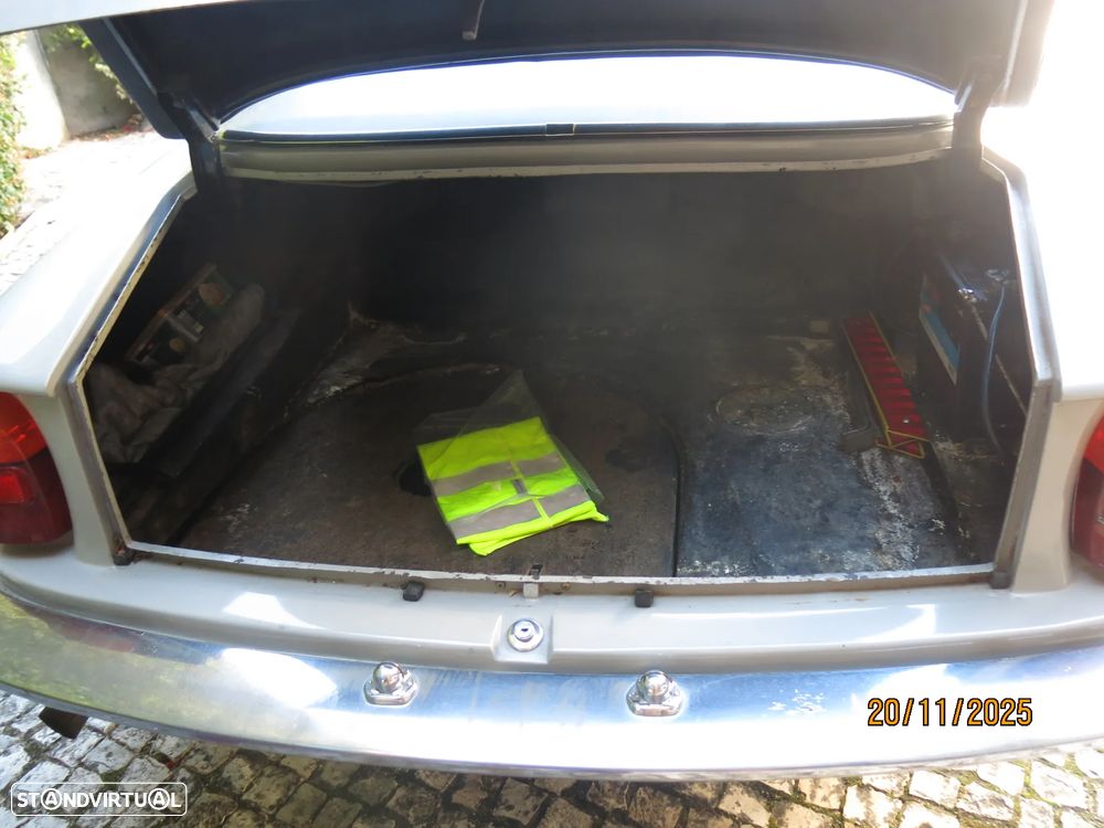 Alfa Romeo 2000 - 13