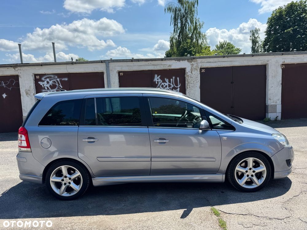 Opel Zafira 1.9 CDTI Cosmo ActiveSelect - 4