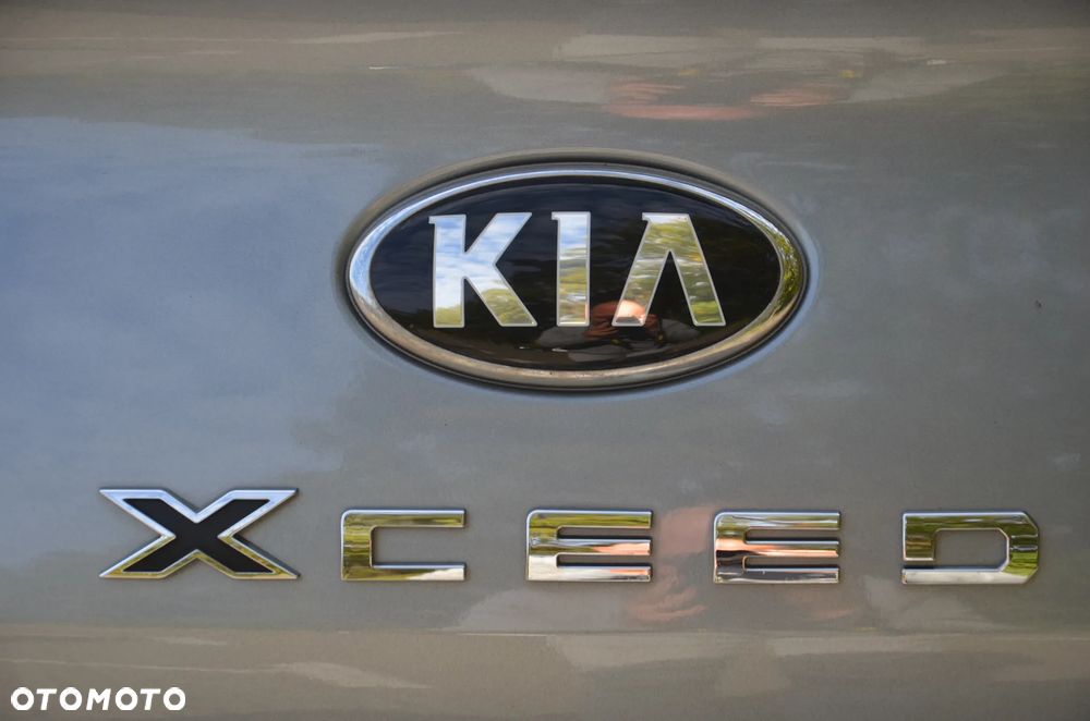 Kia XCeed - 37