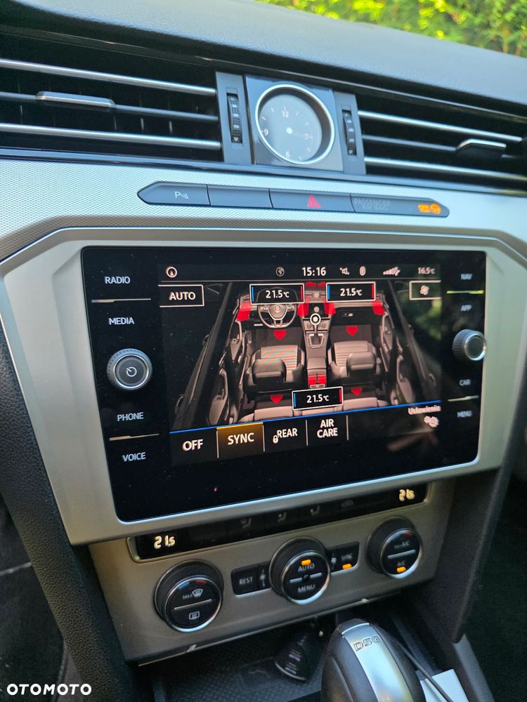 Volkswagen Passat - 21