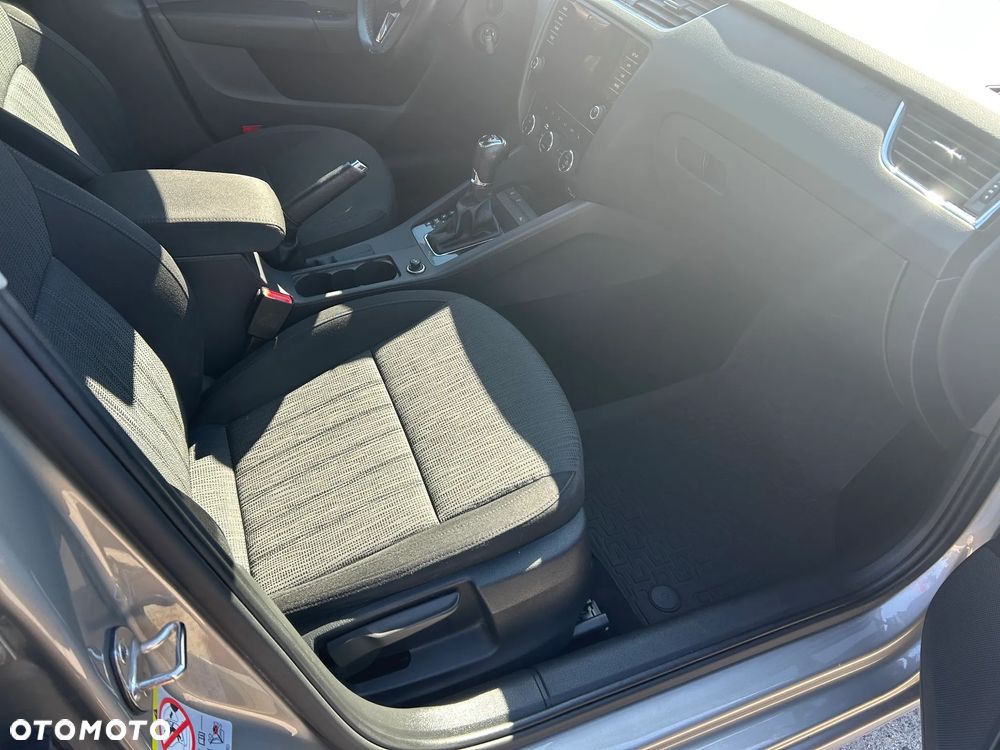 Skoda Octavia 2.0 TDI Style DSG - 11