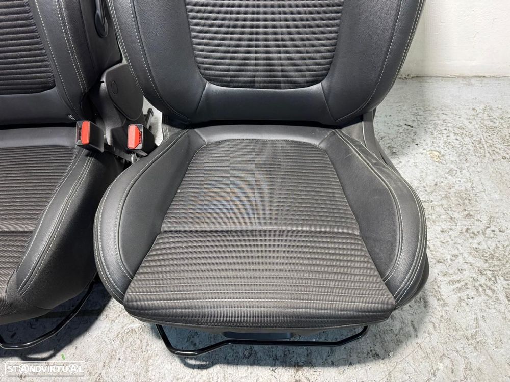 Conjunto de Bancos e Quartelas em Pele RENAULT GRAND SCENIC IV BOSE EDITION - 4