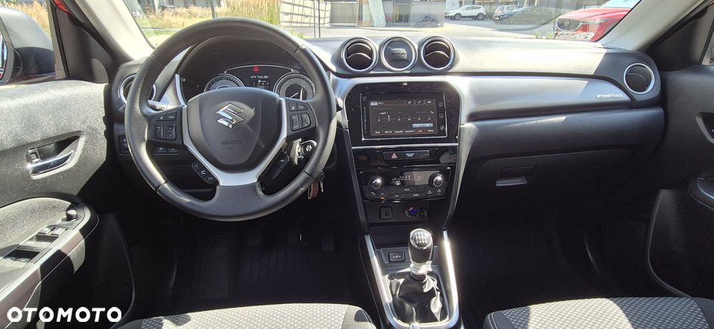 Suzuki Vitara 1.4 Boosterjet Premium 4WD - 22