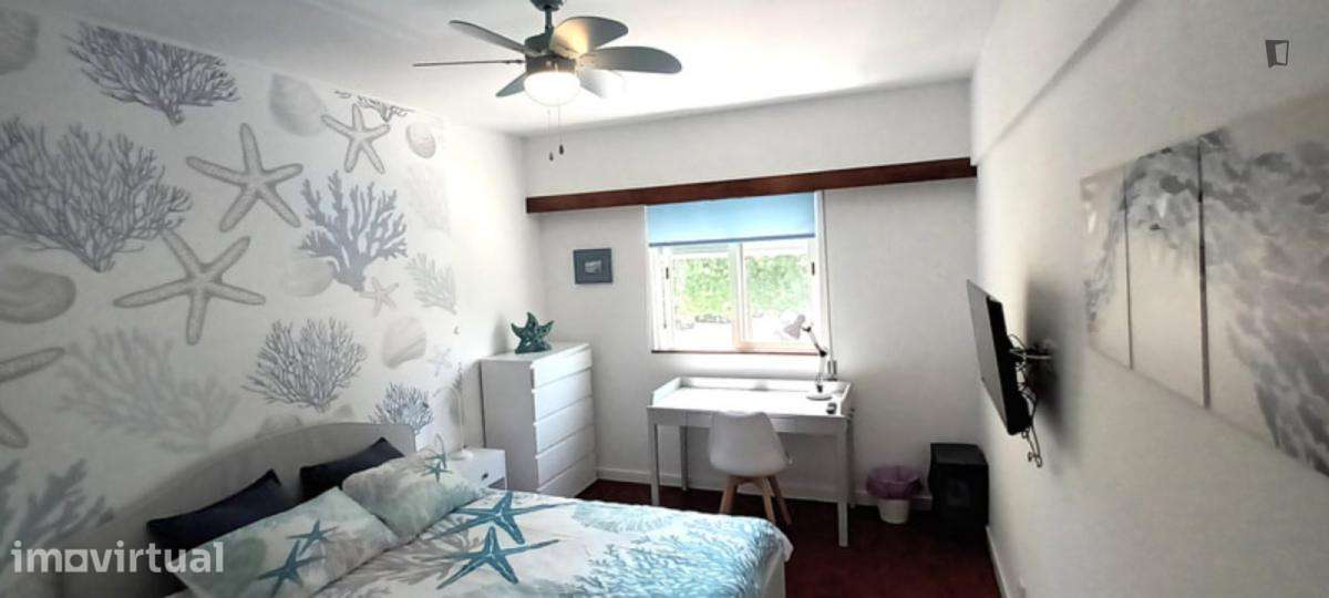 Quarto - localizado em Carcavelos Lisbon - Grande imagem: 4/7