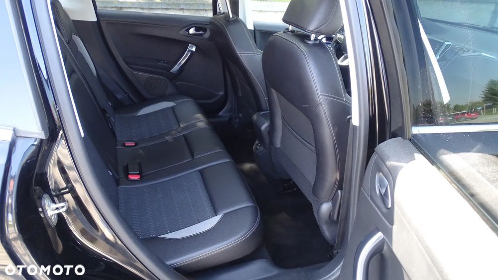 Peugeot 2008 e-HDi FAP 92 STOP & START Active - 13