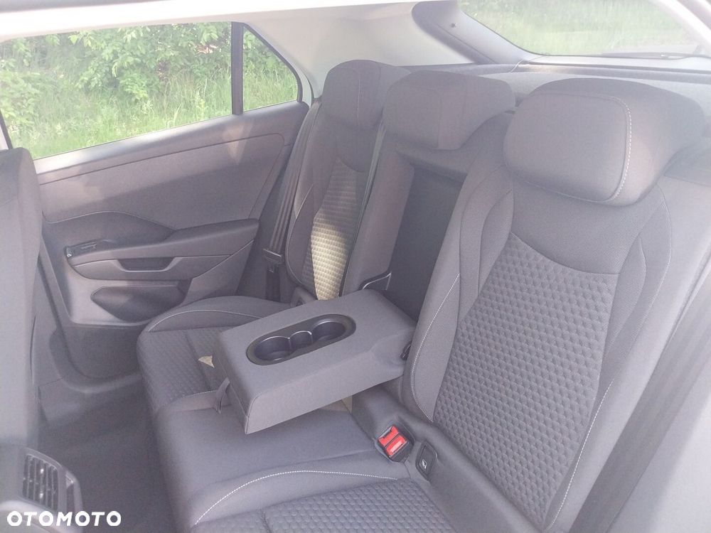 Volkswagen T-Roc 1.5 eTSI Life DSG - 23