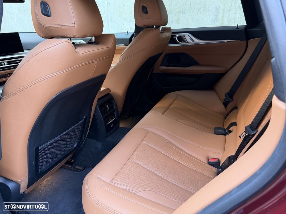 BMW i4 eDrive40 Pack Desportivo M - 14