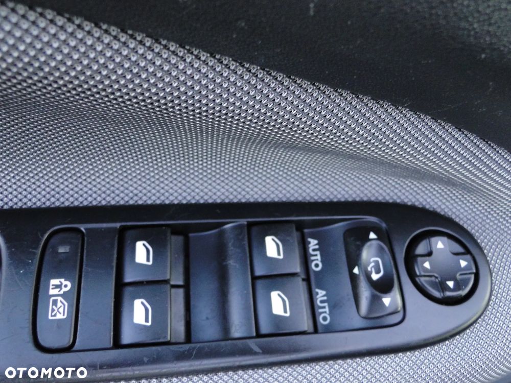 Citroën C3 Picasso HDi 110 FAP Exclusive - 10