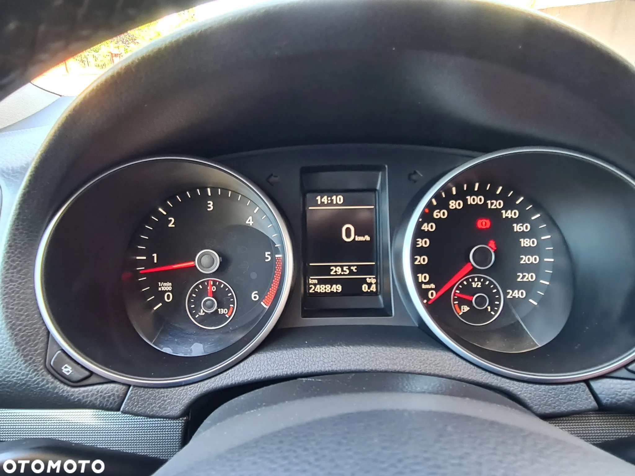 Volkswagen Golf VI 2.0 TDI Highline - 34
