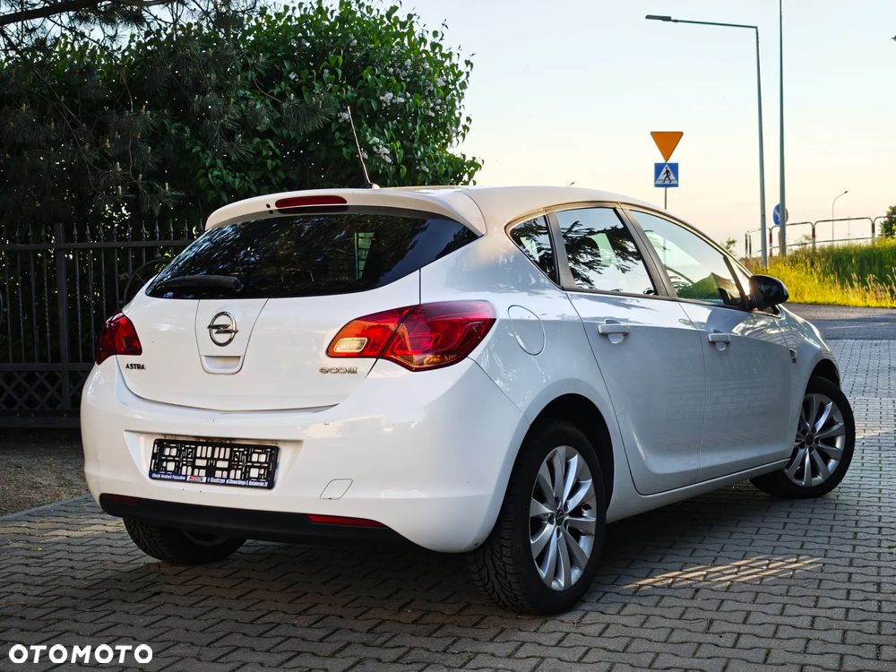 Opel Astra 1.4 Innovation - 8