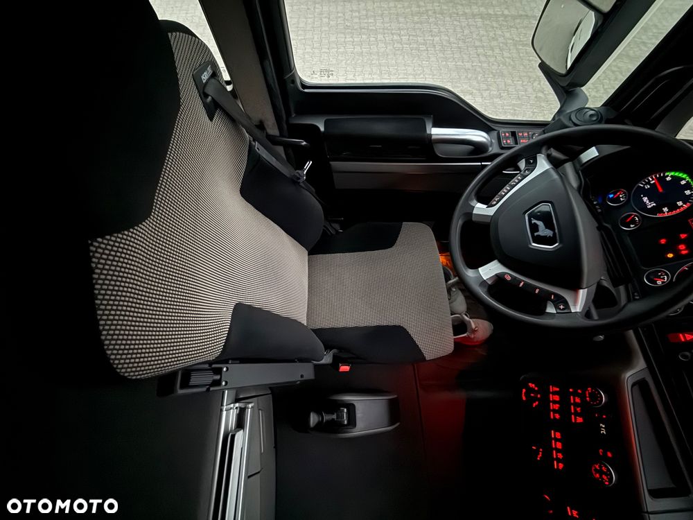 MAN TGX - 12