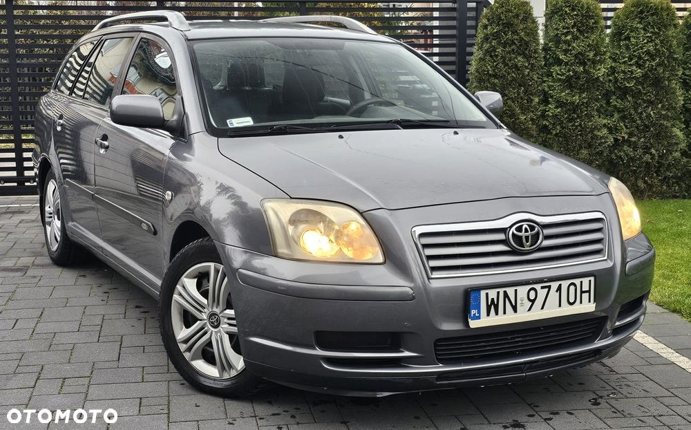Toyota Avensis 1.8 VVT-i Terra - 1