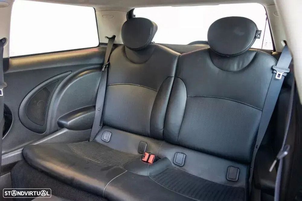 MINI 3 Portas One D - 20