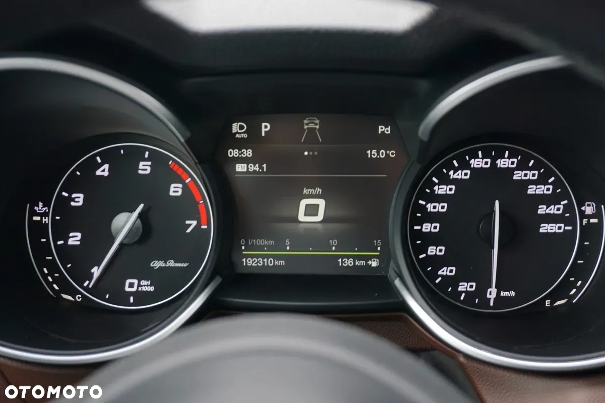 Alfa Romeo Stelvio 2.0 Turbo 16V AT8-Q4 First Edition - 14