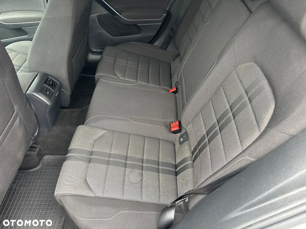 Volkswagen Golf 1.6 TDI BMT Comfortline - 21