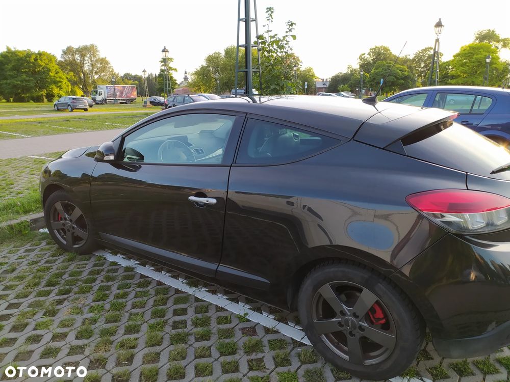 Renault Megane 1.9 dCi FAP Dynamique - 8