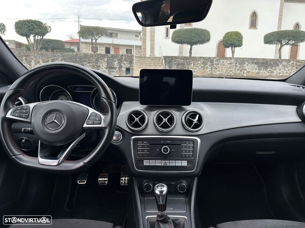 Mercedes-Benz CLA 180 d Shooting Brake AMG Line - 31