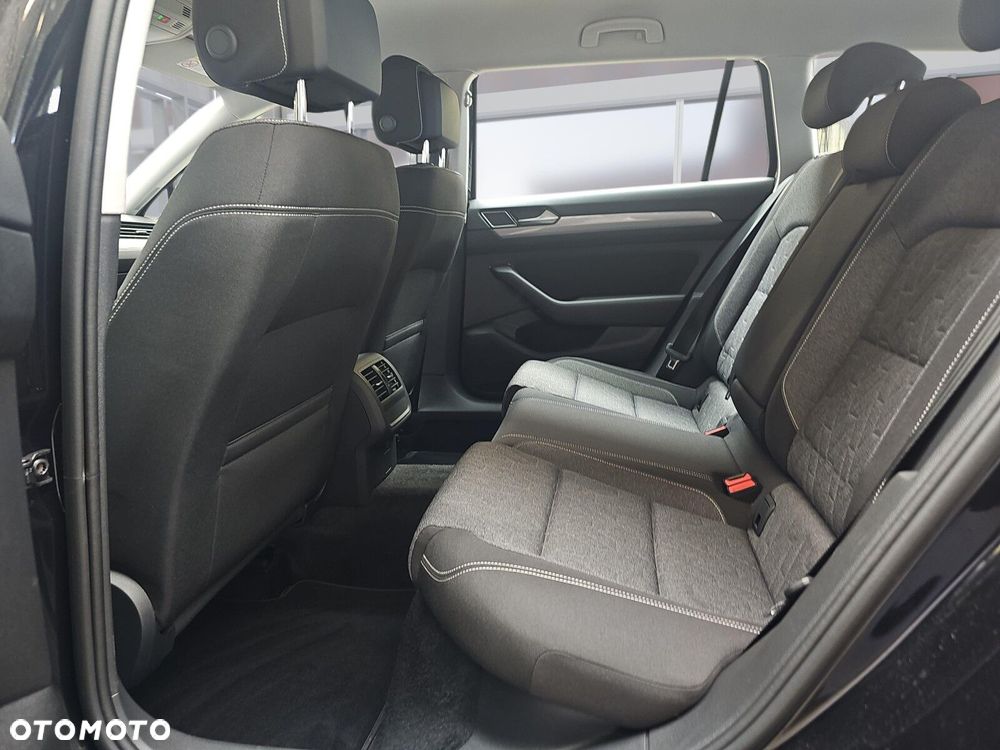 Volkswagen Passat Variant 1.5 TSI EVO Business DSG - 10