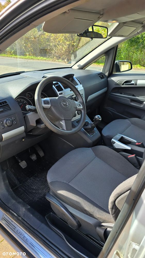Opel Zafira 1.6 Enjoy - 5