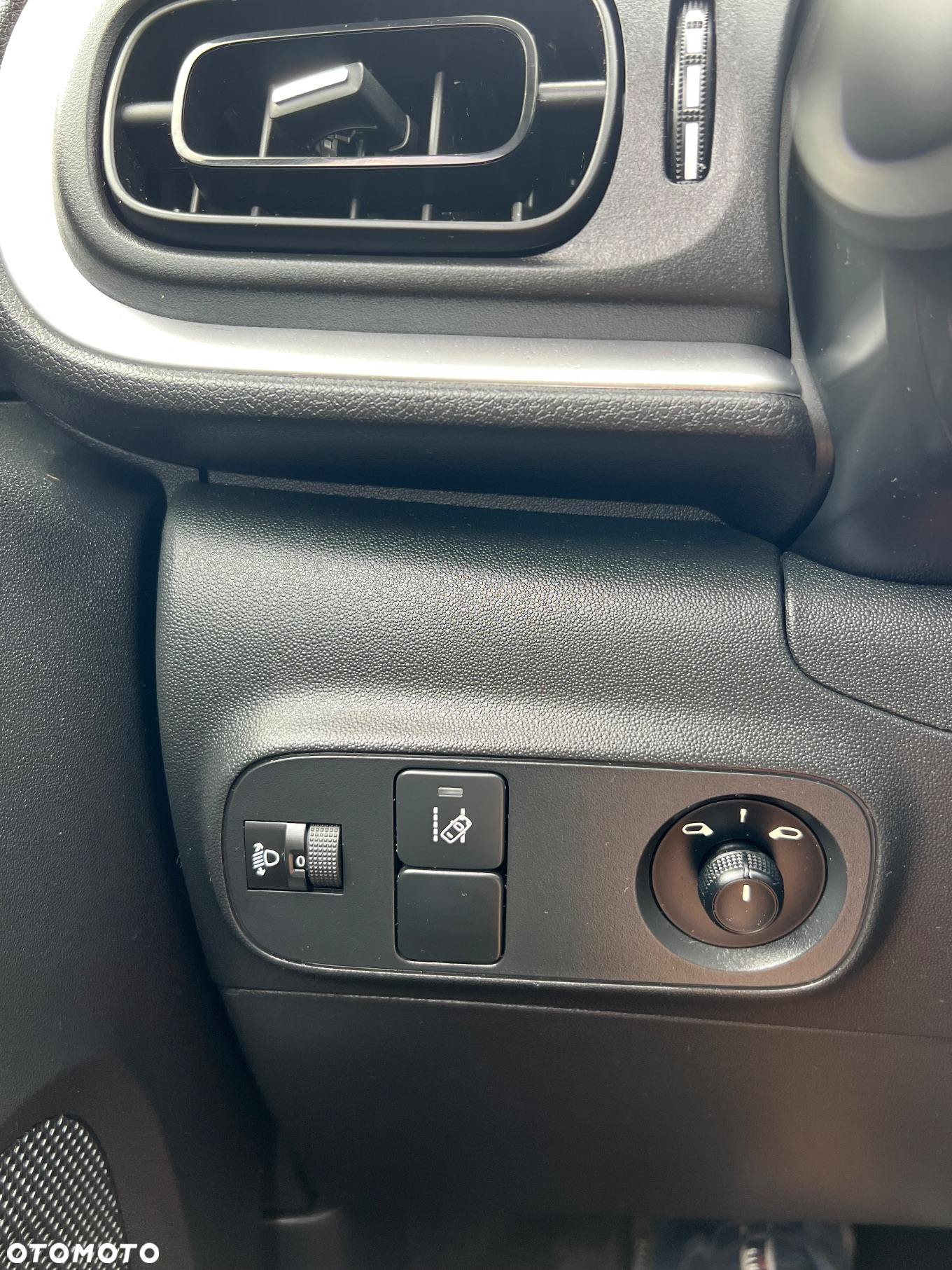 Citroën C3 1.2 PureTech GPF Shine - 18