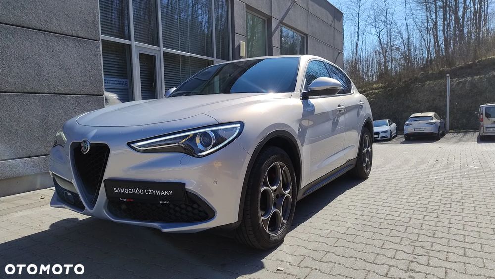 Alfa Romeo Stelvio - 6