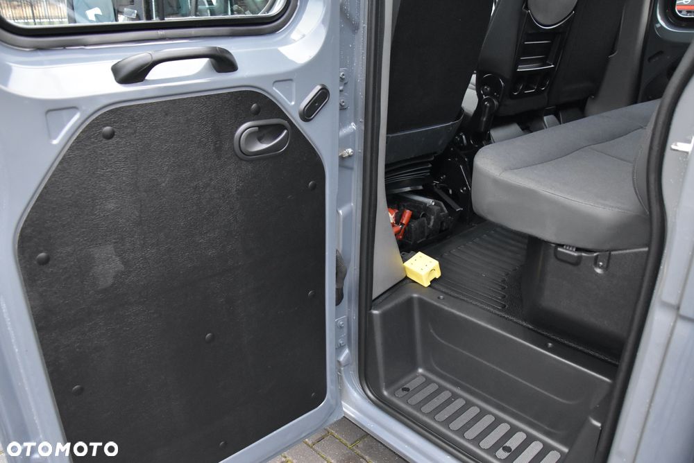 Renault MASTER 2.3 165KM DOKA DUBEL 7 OSÓB / HAK / WYWROTKA 3-STRONNA / NA PODUSZKACH / NAWIGACJA / SERWIS ASO RENAULT DO KOŃCA / SALON PL ! ! ! - 27