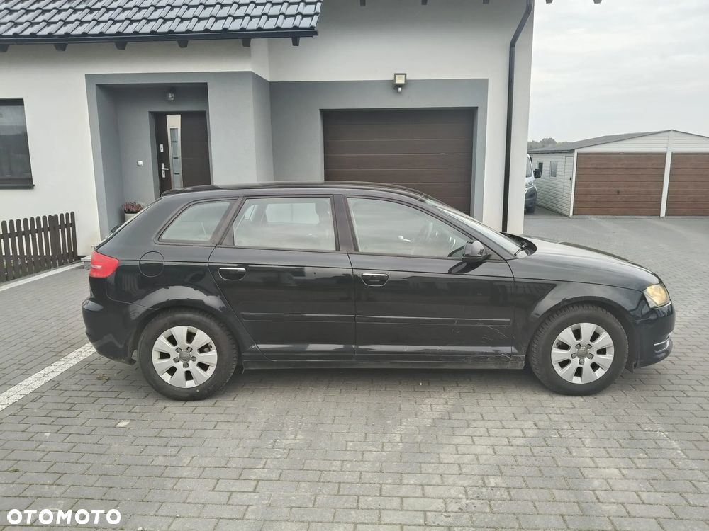 Audi A3 Sportback - 6