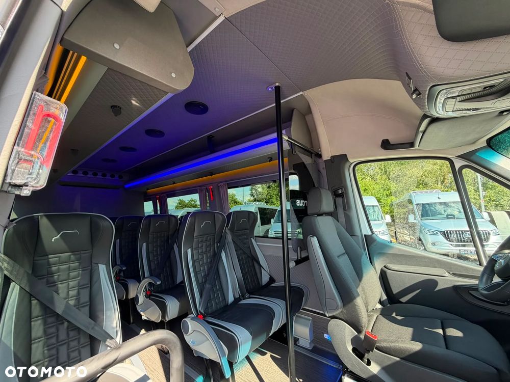 Mercedes-Benz Sprinter 317 - 15