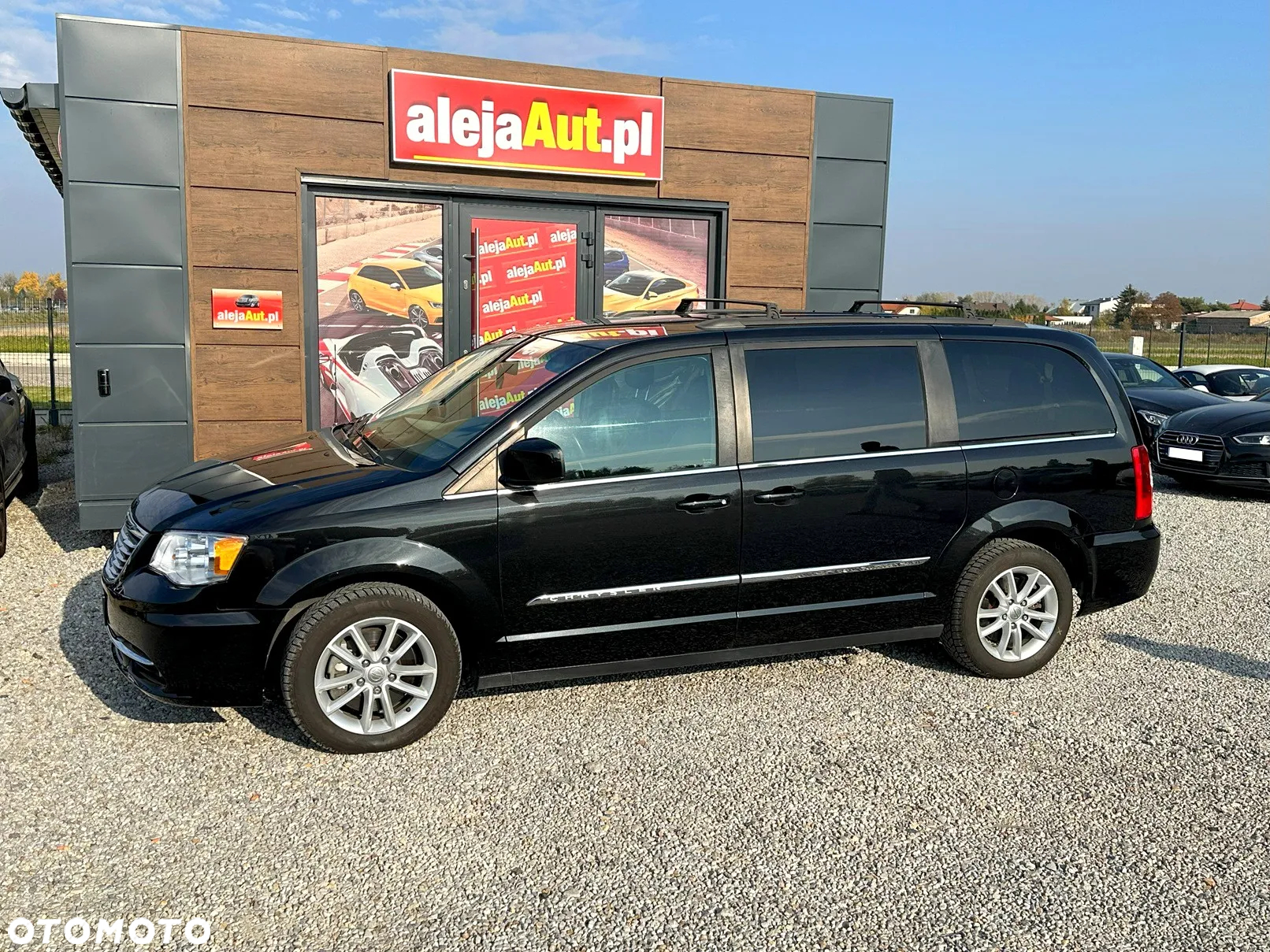 Chrysler Town & Country 3.6 Limited - 12