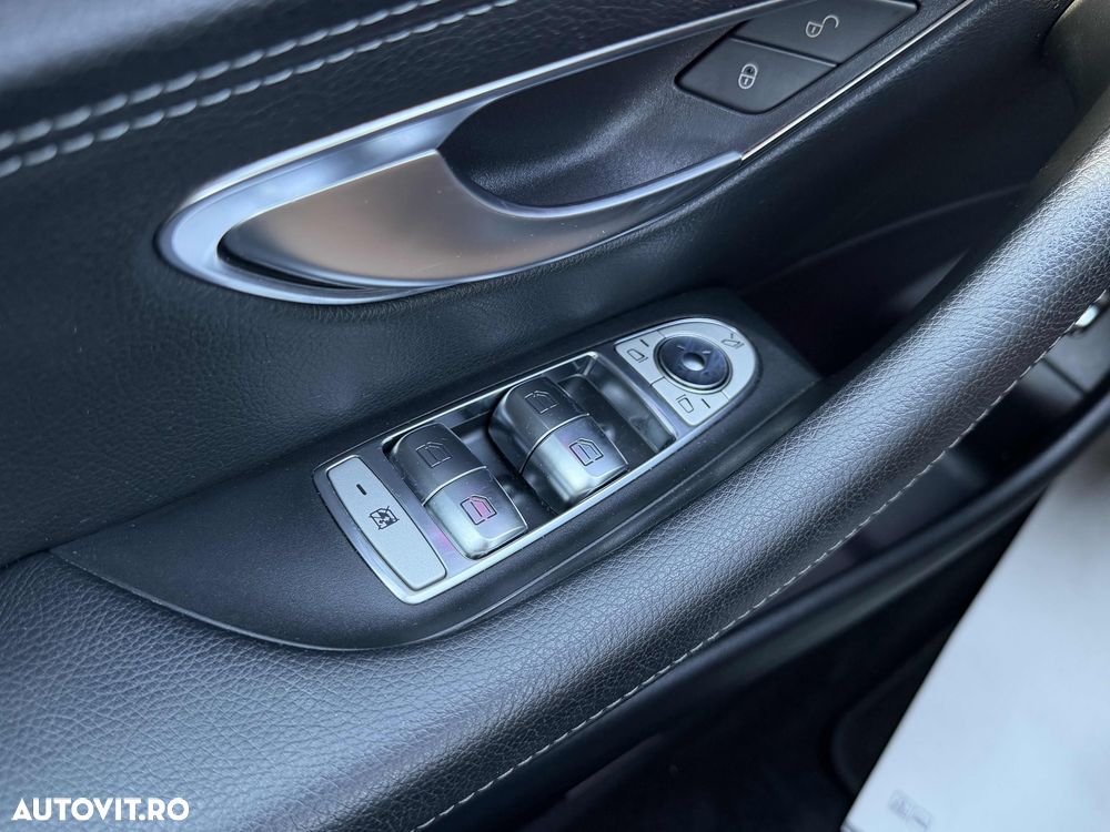 Mercedes-Benz E 350e 9G-TRONIC AMG Line - 29