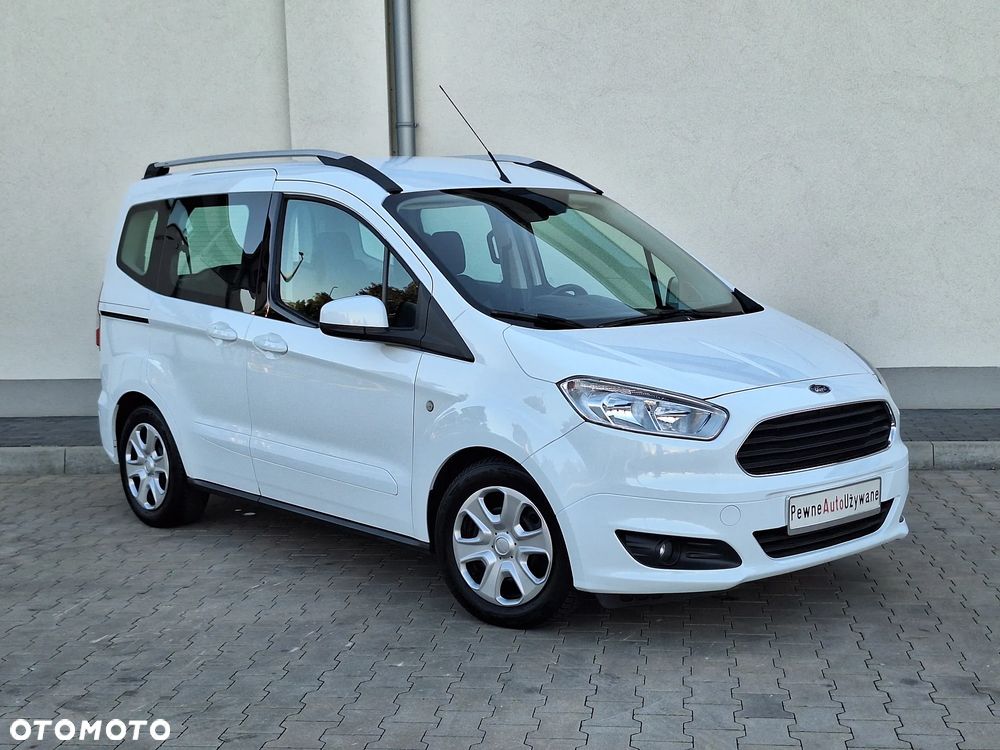 Ford Tourneo Courier - 35
