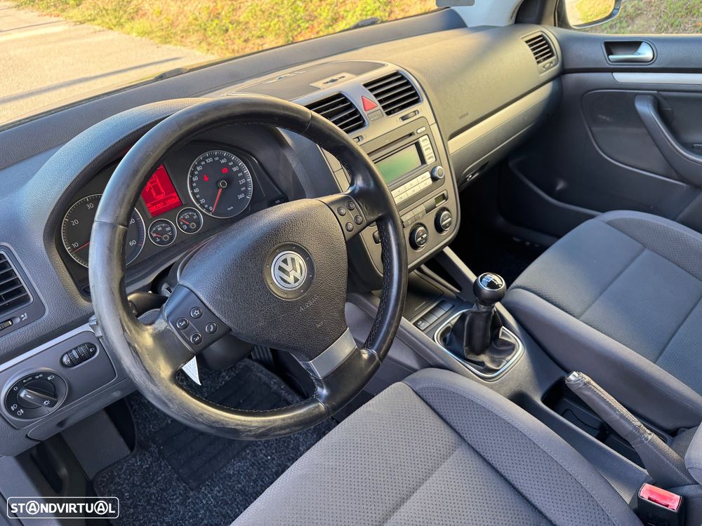 VW Golf 1.9 TDi BlueM. Confortline - 7