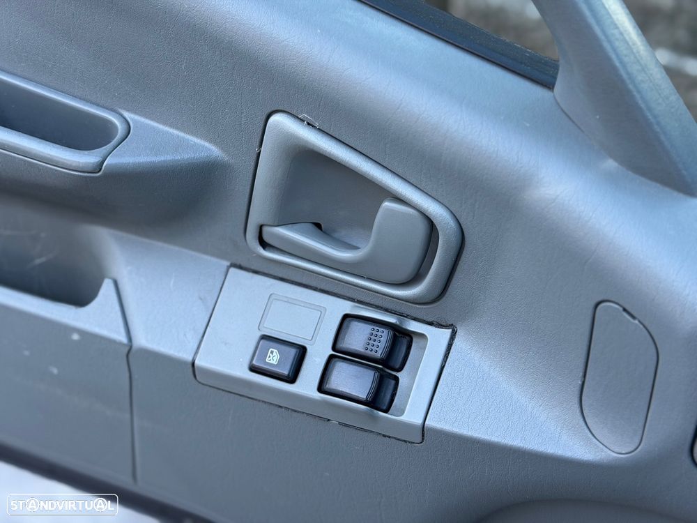 Mitsubishi Canter 3.0 D-ID 3L - 11