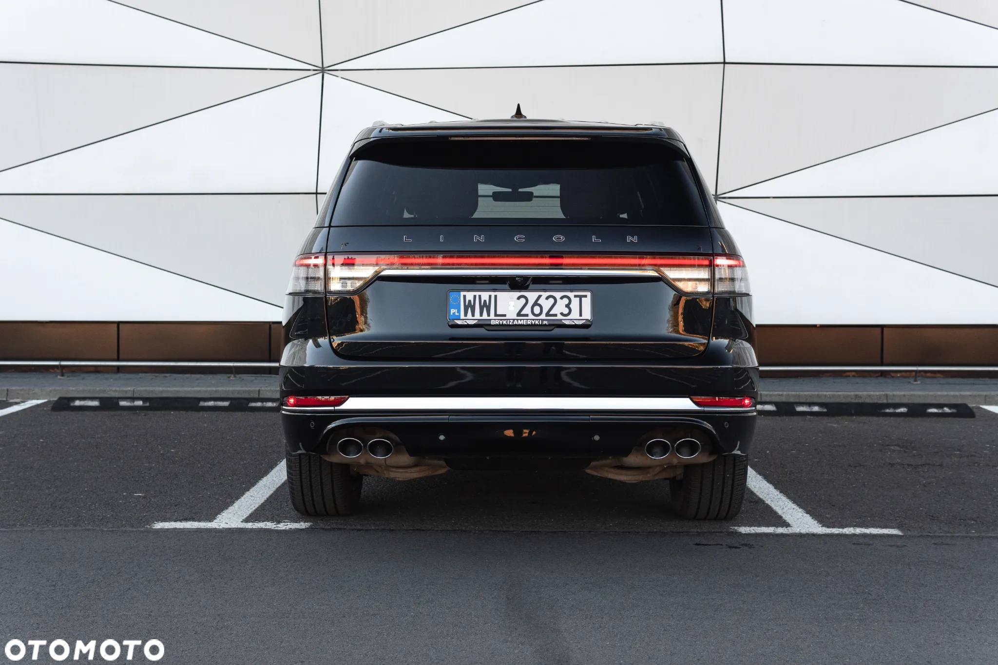 Lincoln Aviator - 4
