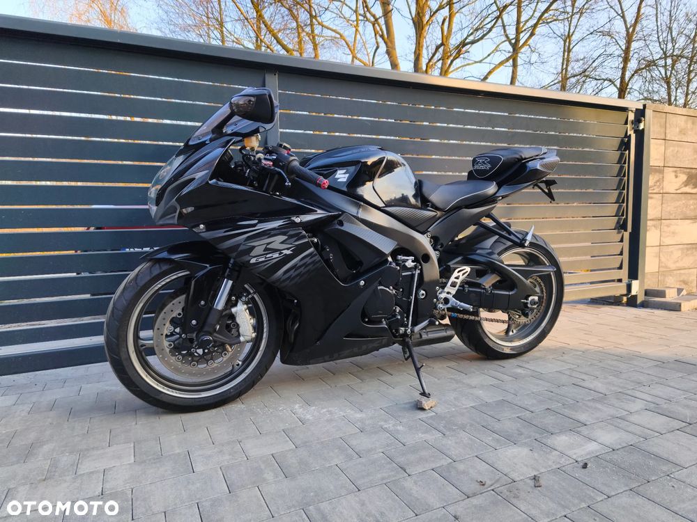 Suzuki GSX-R - 15